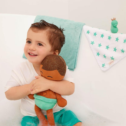 LullaBaby - Plüsch-Baby-Badepuppe - Junge - 36 cm waschbare Badepuppe Junge - Weicher Körper für echtes Wasserspiel - Hellbraunes Haar & Wannen-Accessoires - Kinder 2 Jahre +