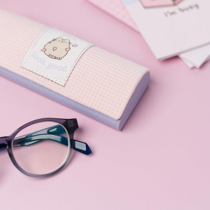 Grupo Erik Porta Occhiali Pusheen - Custodia Occhiali Rigida da Sole e da Vista con Chiusura a Scatto, in Poliestere e PU con Panno in Microfibra Incluso | Kawaii Gadget (6 x 15,5 x 3,7 cm