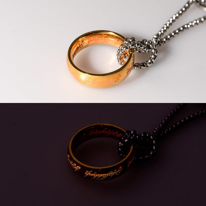 Grupo Erik Portachiavi Il Segnore degli Anelli - Portachiavi Donna e Uomo in Metallo Smaltato Luminiscente con Anello per Più Chiavi | Keychain Lord of the Rings (3 x 10,3 cm