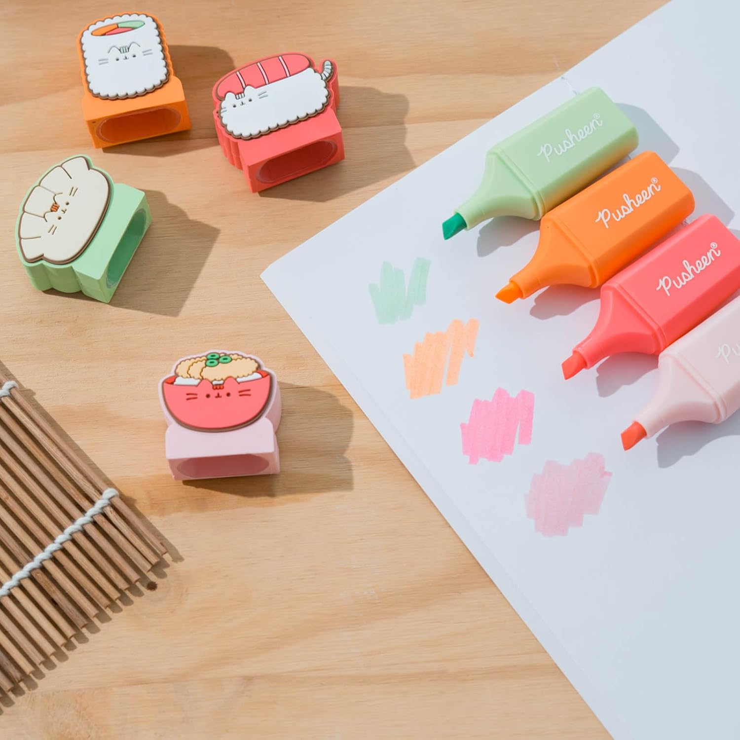 Grupo Erik Set Evidenziatori Pastello Pusheen - 4 Mini Evidenziatori Stitch Colore Assortiti con Topper 3D | Set Cancelleria Kawaii Scuola