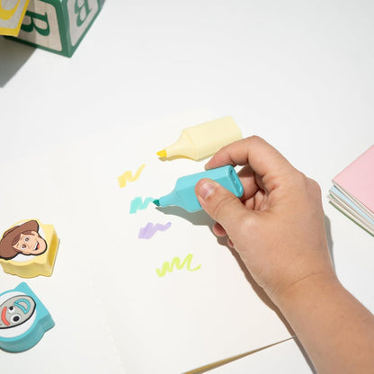 Grupo Erik Set Evidenziatori Pastello Toy Story - 4 Mini Evidenziatori Colori Assortiti con Topper 3D | Set Cancelleria Scuola Disney