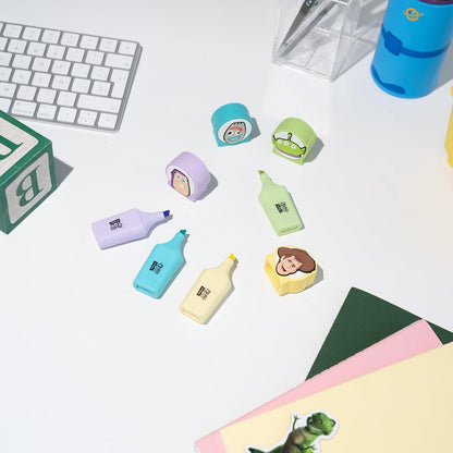 Grupo Erik Set Evidenziatori Pastello Toy Story - 4 Mini Evidenziatori Colori Assortiti con Topper 3D | Set Cancelleria Scuola Disney