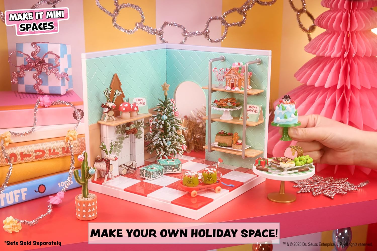 Mga\`S Miniverse Make It Mini Holiday Theme