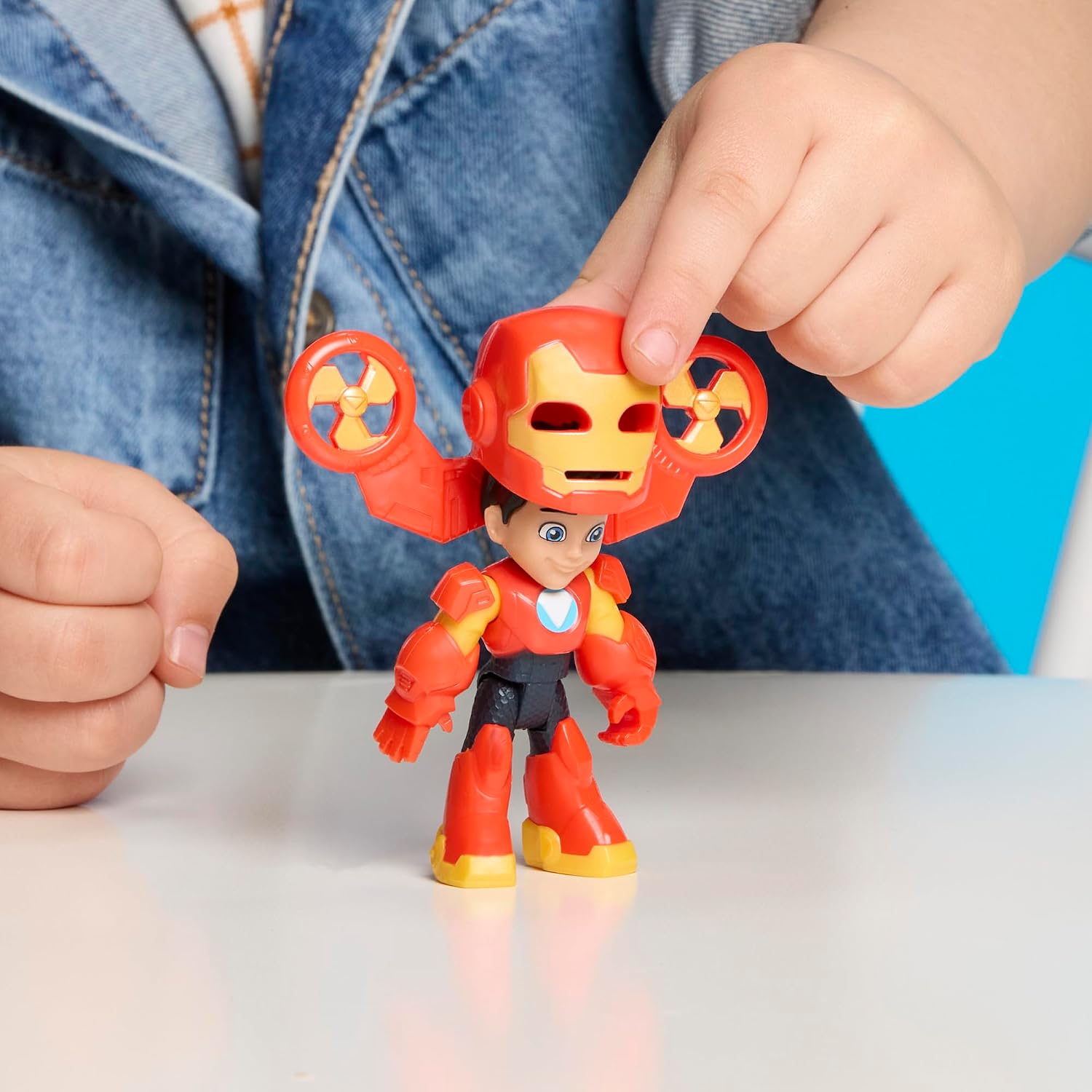 Disney Jr. Series Marvel's Iron Man and his Awesome Friends Iron Antics Pack, 7.6 cm Iron Man and Ultron Action Figure 2-Pack, Super Hero Toys, Figures, Ages 3+