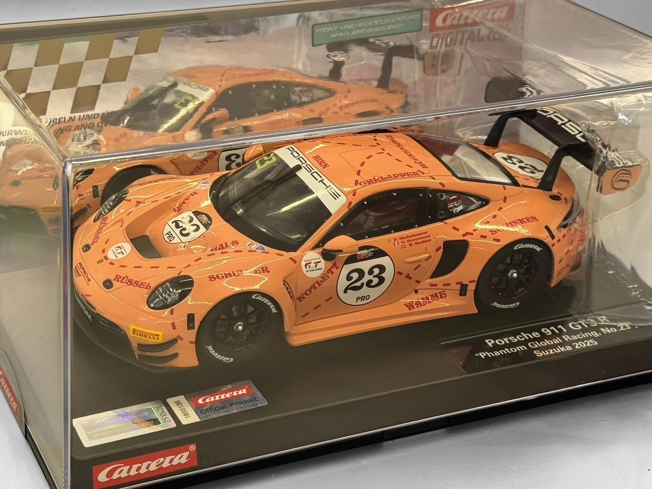 Carrera Digital 124 Porsche 911 GT3 R "Phantom Global Racing, No.23" Suzuka 2025 1:24 Schaal Slot Auto Met Werkende Voor-, Achter- & Remlichten I Geschikt Voor Leeftijd 10 Jaar+