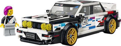 LEGO Speed Champions BMW M3 (E30) - Speelgoed Auto Bouwpakket voor Kinderen vanaf 9 Jaar - BMW Modelauto met Minifiguur - Kinderkamer Decoratie - Cadeau voor Jongens, Meisjes en Autoliefhebbers 77263
