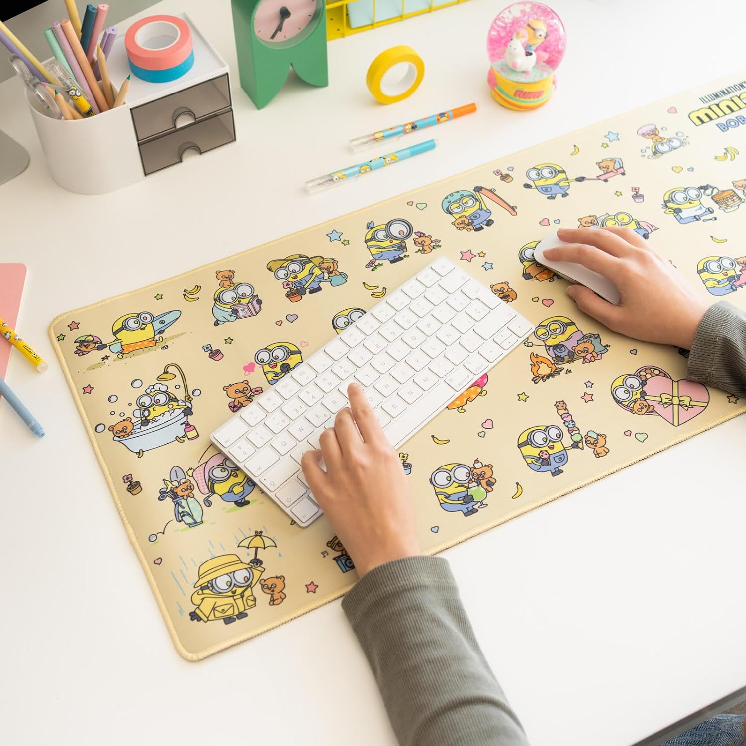 Grupo Erik | Tapis de Souris XXL Les Minions - Tapis de Bureau | 80 x 35 cm Sous Main Bureau, Tapis de Souris Gamer, Déco Bureau