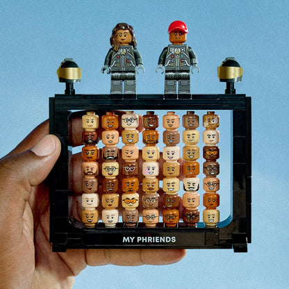 LEGO Icons Naar de maan met Pharrell Williams Spaceshuttle Bouwpakket voor Volwassenen, Cadeau voor Man of Vrouw met Minifiguren van Zanger Pharell en Helen met 49 Verwisselbare Hoofden 10391