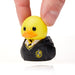 TUBBZ Harry Potter Gryffindor Mini Hufflepuff Vinyl Spielzeug Figur 3.5cm | Offizielles Merchandise zur Harry Potter bücher, Mini Hufflepuff Vinylfigur Ente mit Zauberstab & Badewanne.Geschenk & dekor