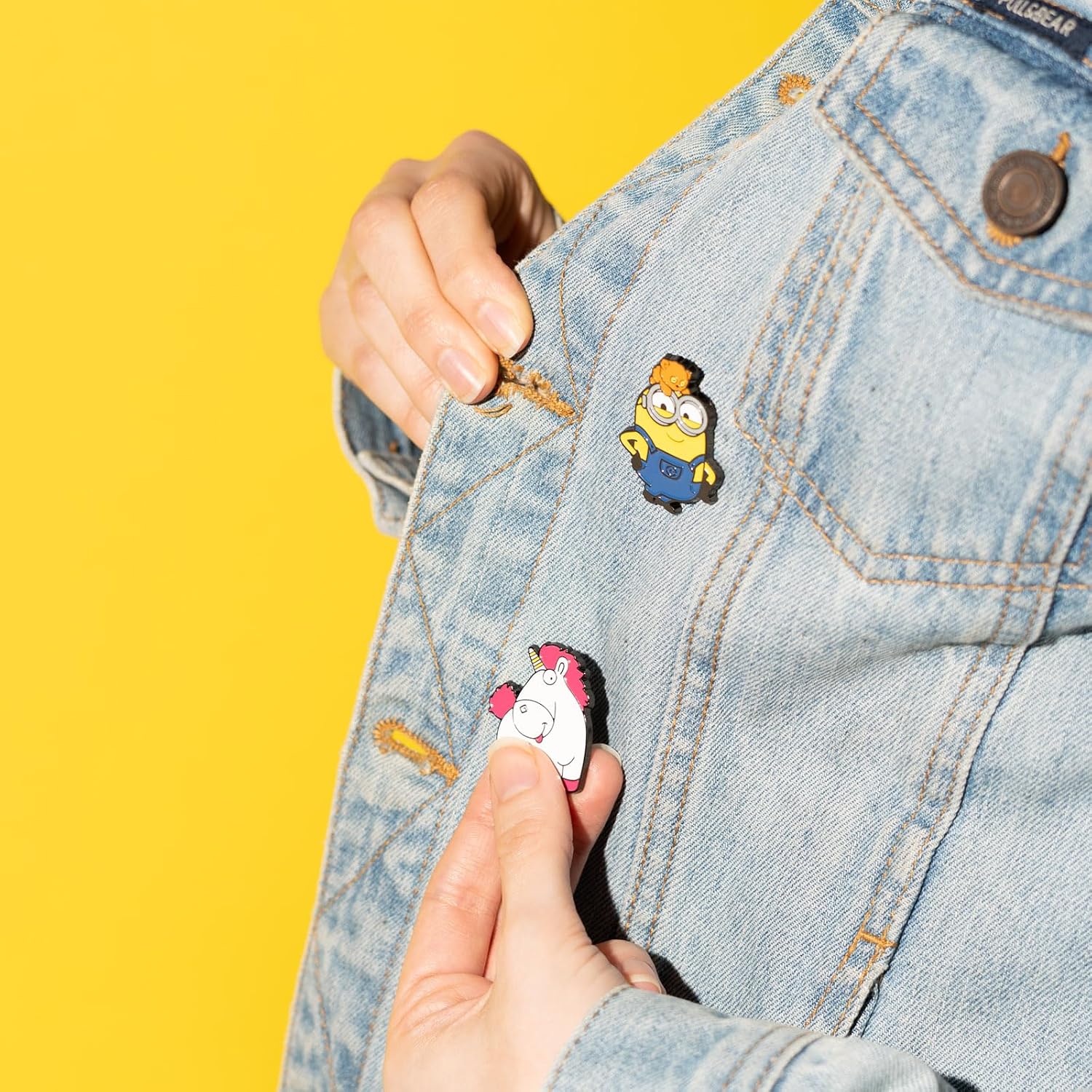 Minions Pin Badges Set Of 4
