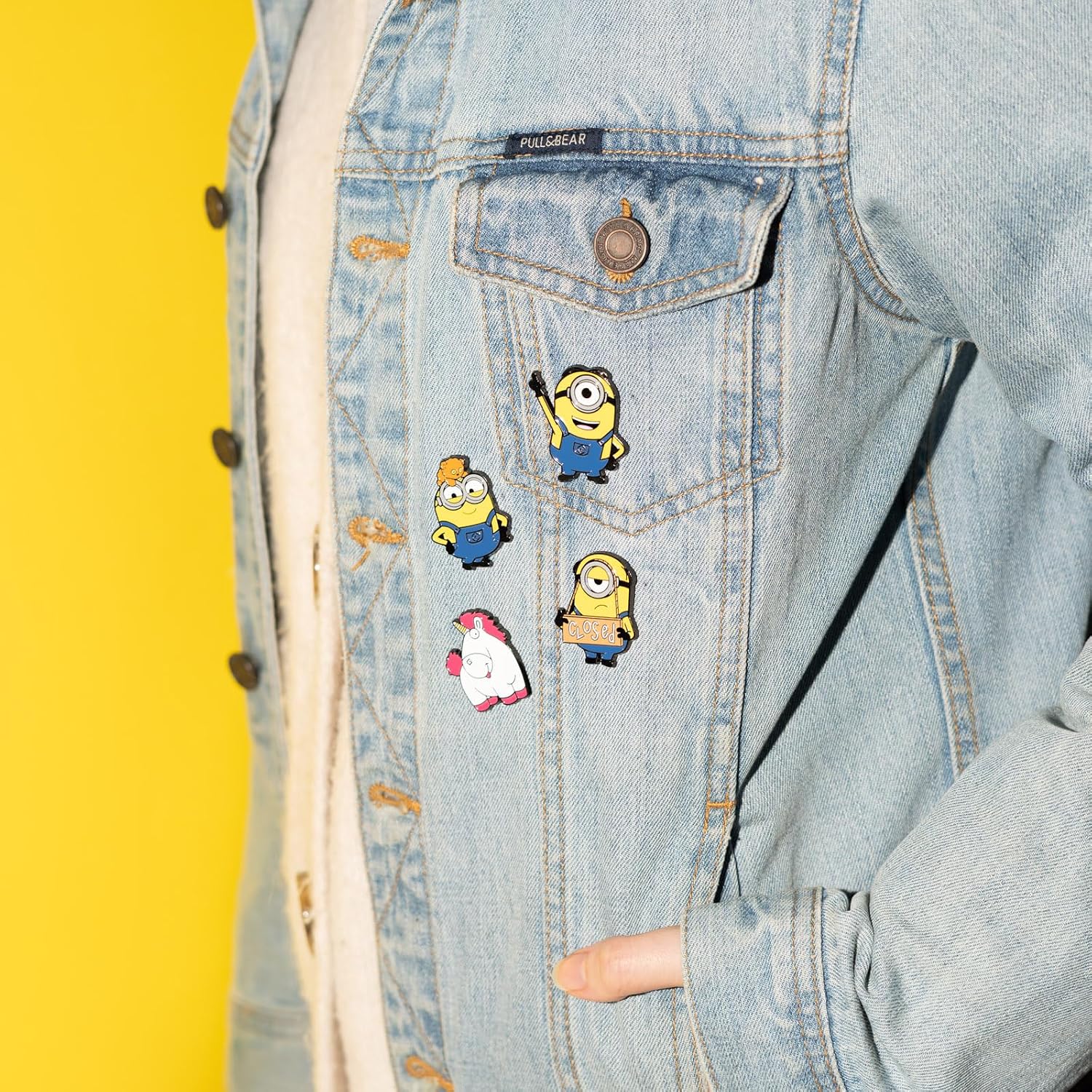 Minions Pin Badges Set Of 4