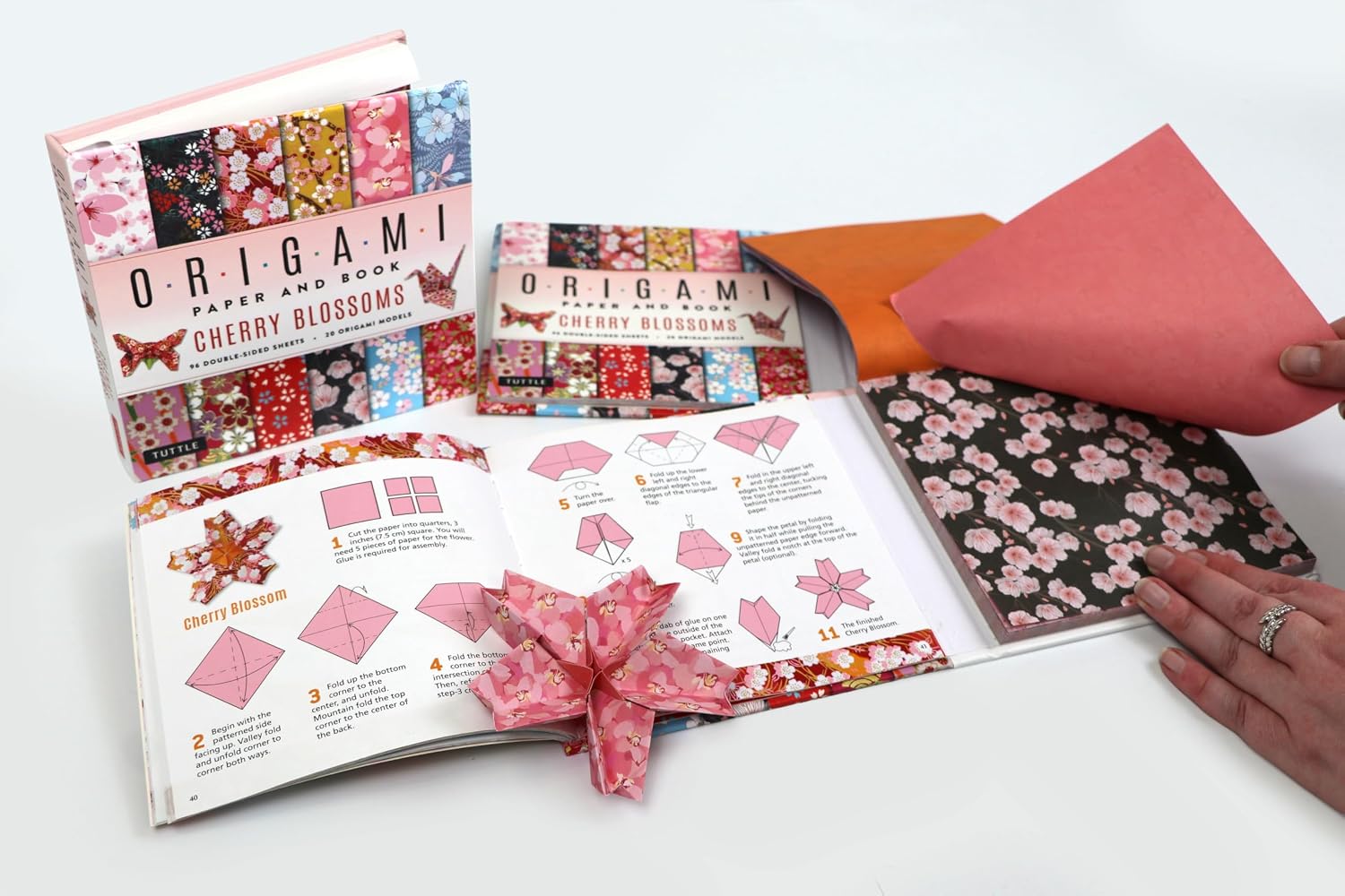 Cherry Blossoms Origami Paper and Book: 20 Easy Models with 96 High Quality Folding Sheets (Double-Sided