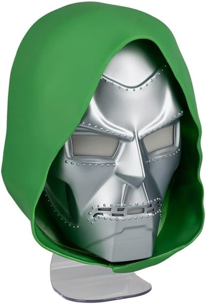 Paladone Dr Doom Mask Light – 23cm Character Display Lamp – USB or Battery Powered Table or Wall Light
