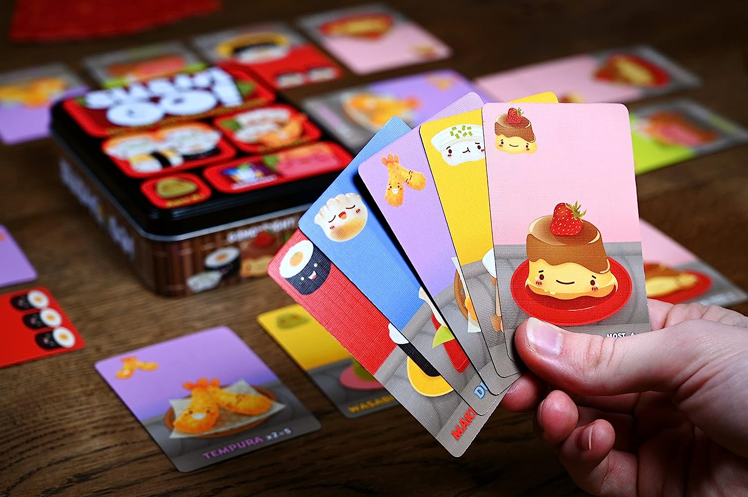 Asmodée Gamewright, Sushi Go Party Game, Card Game, Ages 8+, 2-8 Players, 20 Minutes Playing Time