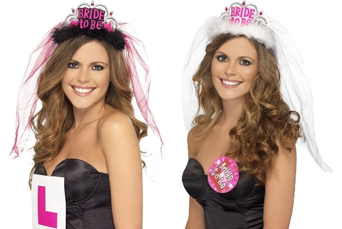 Smiffys Bride to Be Tiara with Veil, White
