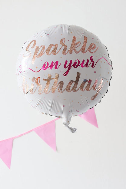 Bunting Mini Pink Baby 3m, 3 metres 12 mini Triangle flags measuring 15x11cms Plastic