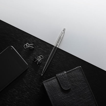 Parker Jotter Kugelschreiber | Bond Street Black | Mittlere Spitze | Blaue Tinte | Geschenkbox