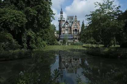 Miss Peregrine’s home for peculiar children