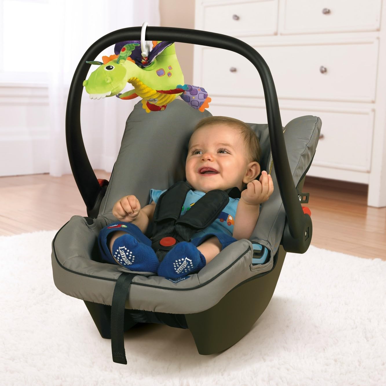 LAMAZE Flip Flap Dragon, Clip on Pram and Pushchair Newborn Baby Toy, Sensory Toy for Babies Boys and Girls from 0 to 6 Months Flip Flap the Dragon
