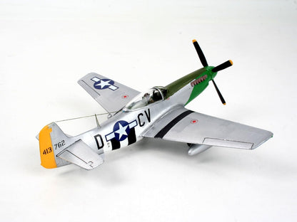 Revell Modellbausatz Flugzeug 1:72 - P-51D Mustang im Maßstab 1:72, Level 3, originalgetreue Nachbildung mit vielen Details, 04148