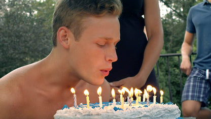 EINEN FREUND ZUM GEBURTSTAG (OmU