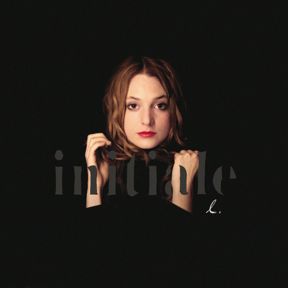 L Initiale