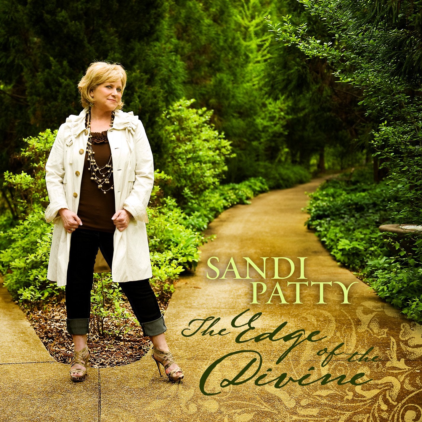 SANDI PATTY-EDGE OF THE DIVINE