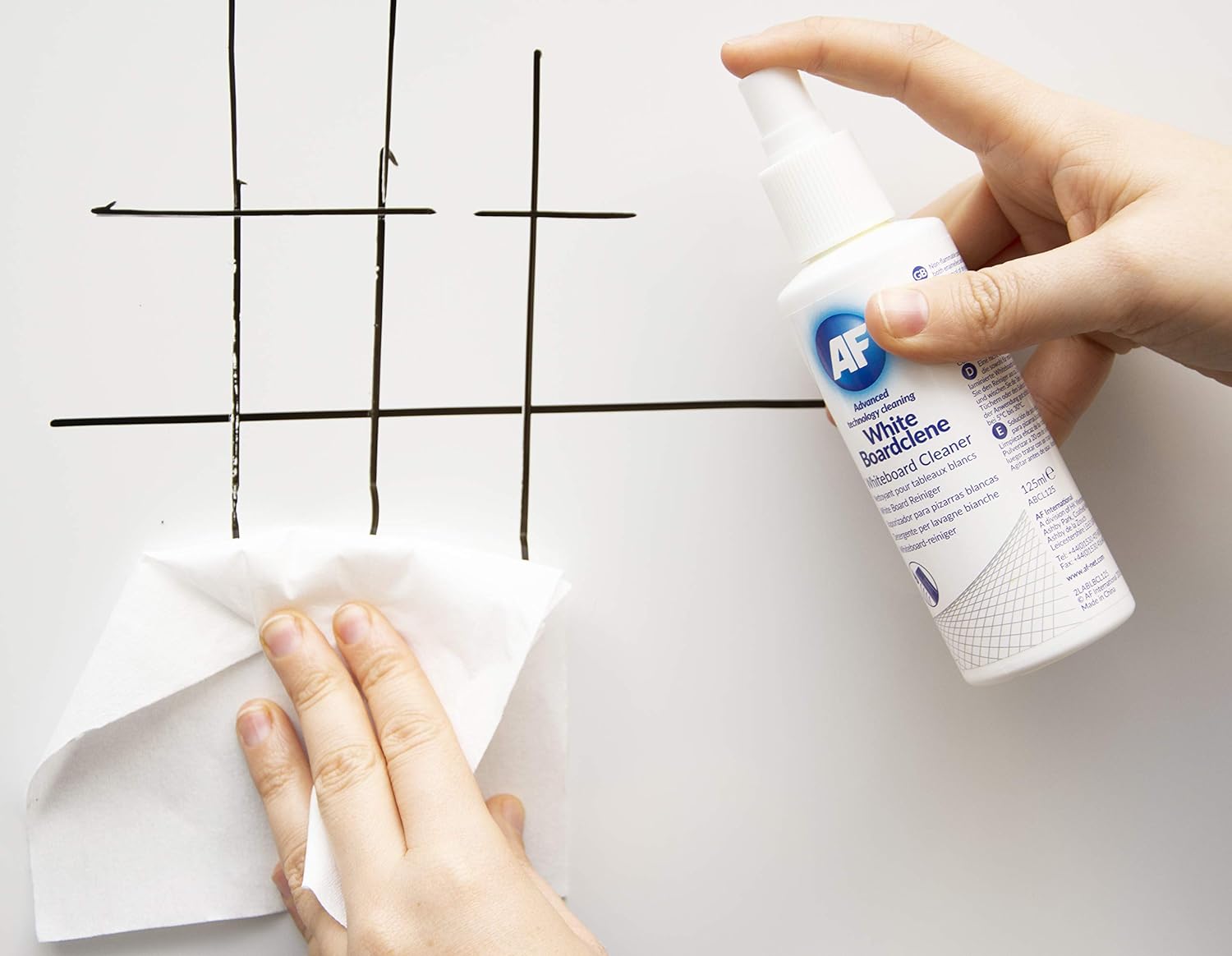 AF Complete Whiteboard Cleaning Kit - 125ml White board Cleaning Spray Solution, Magnets, Peelable Eraser, Pens and Absorbent Cloths, Ideal starter kit for all home office, classroom labs etc (WBK000
