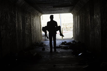 FINAL HOURS  en boitier métal