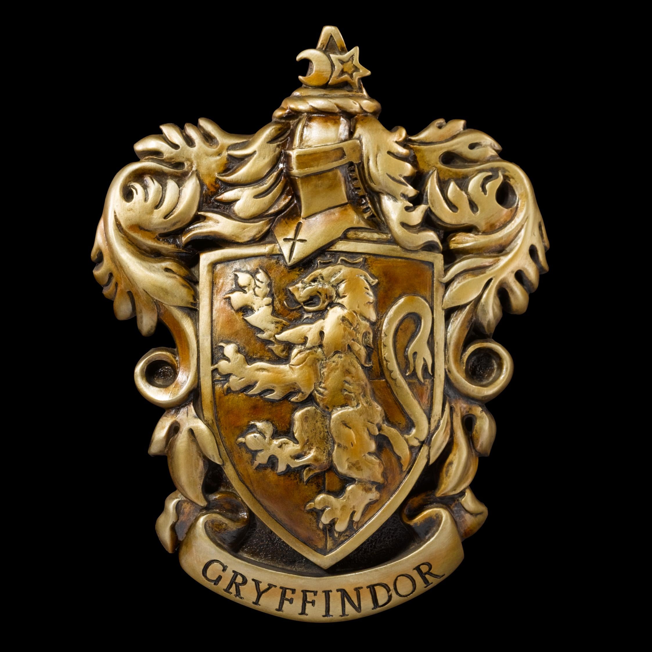 The Noble Collection Gryffindor House Crest, bronze