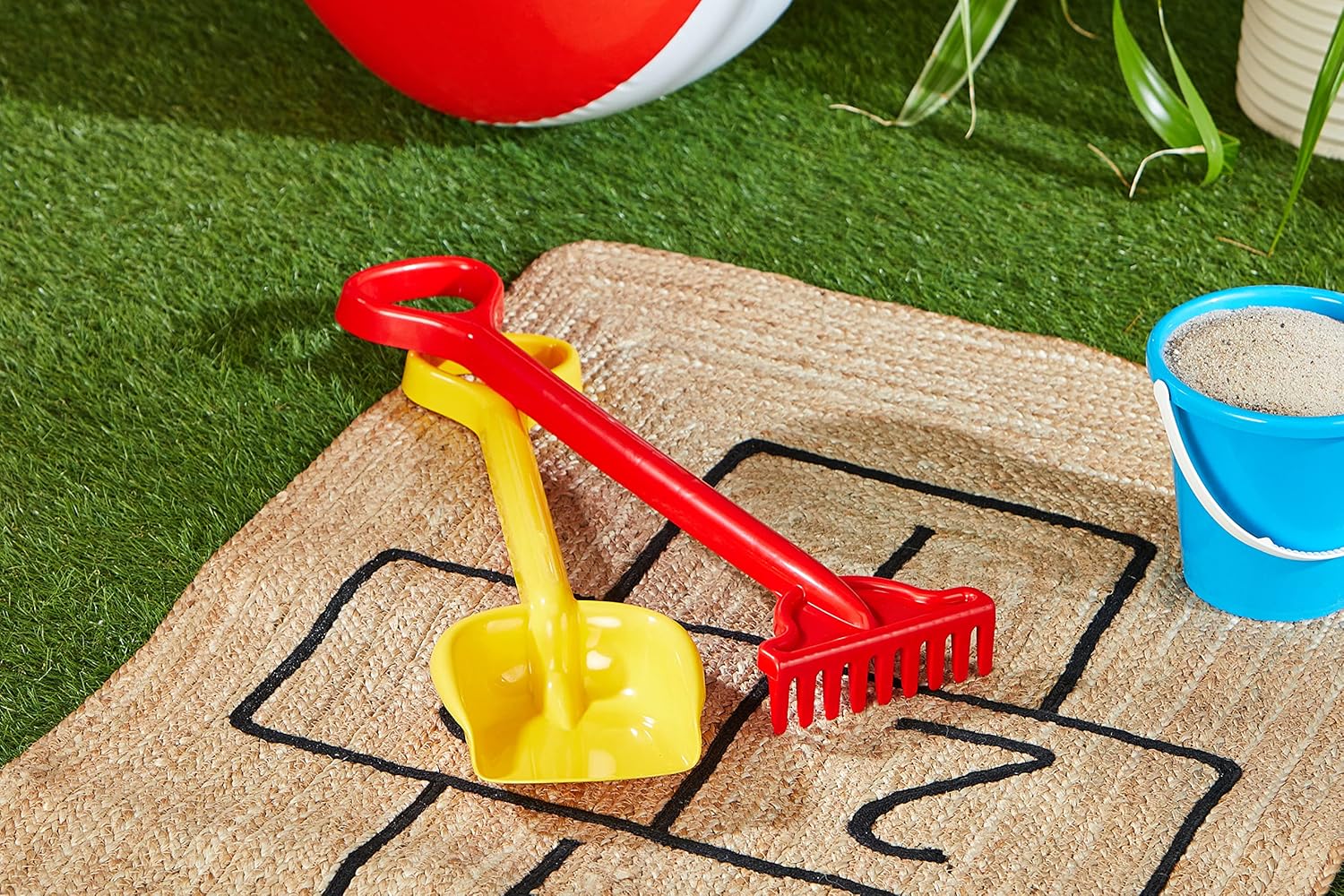 Simba 107124115 - Hark en schepset, 4-voudig gesorteerd - er wordt slechts één set geleverd, lengte 56 cm, zandbak, zandspeelgoed