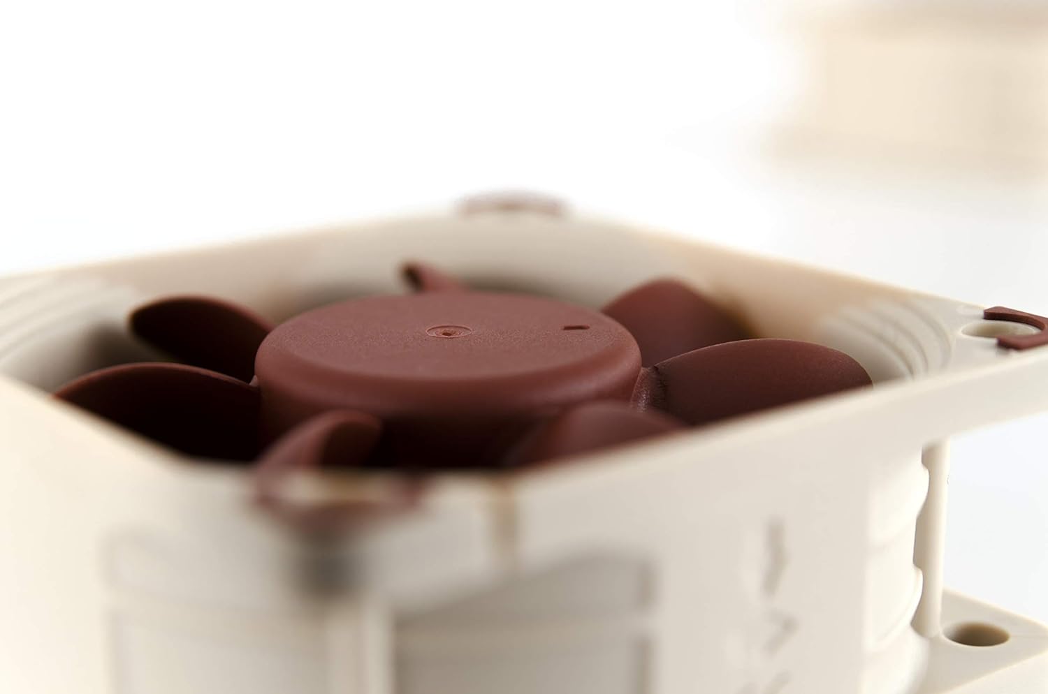 Noctua NF-A6x25 FLX, Premium Quiet Fan, 3-Pin (60mm, Brown