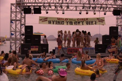 Piranha (DVD) 2010 Min: 85DD5.1WS