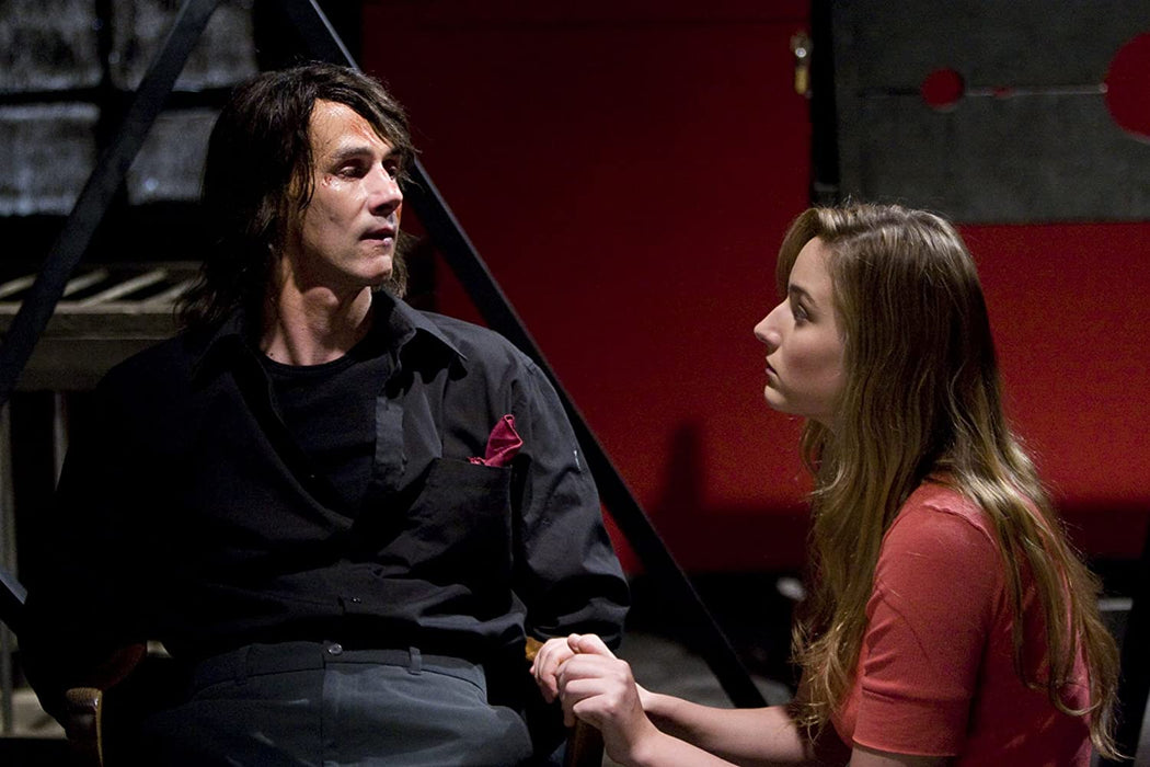 Walk All Over Me - Liebe, Latex, Lösegeld