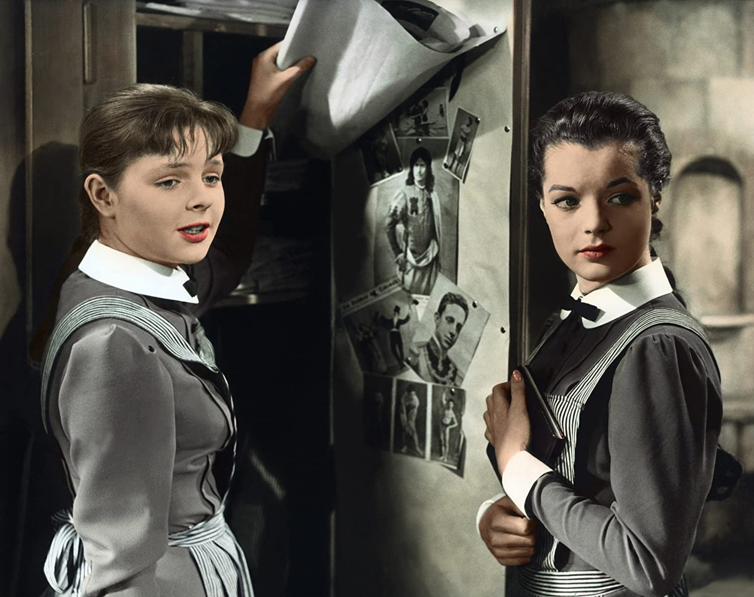 Mädchen in Uniform