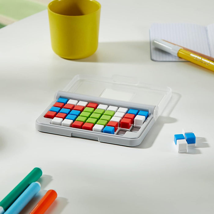 Smart Games - IQ Focus, Puzzle Game with 120 Challenges, 8+ Years