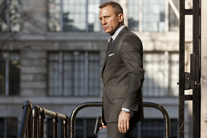 Skyfall - Limited Edition Steelbook collector combo (Blu-ray + DVD + 8 postcards)  IMPORT