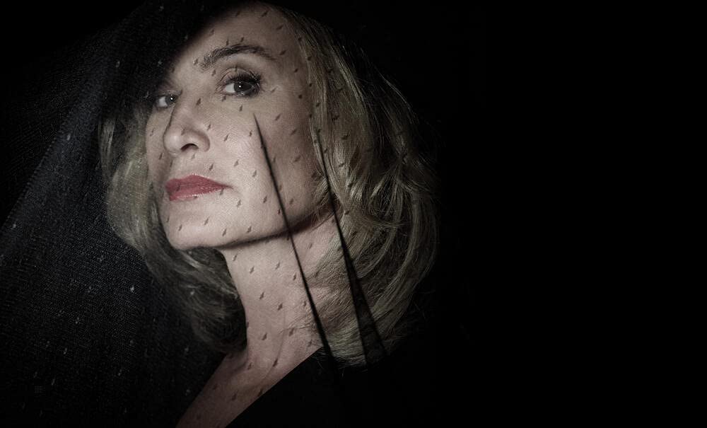 American Horror Story  (English audio. English subtitles