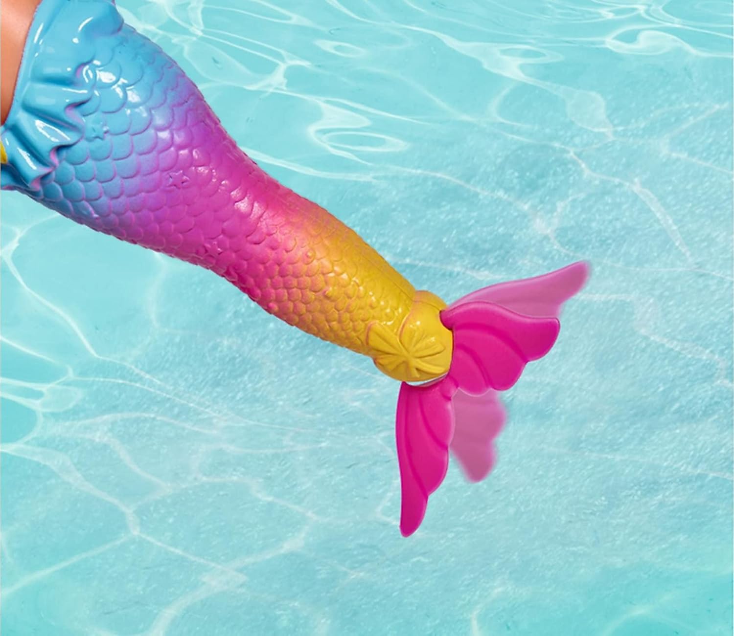 Simba 105733318 Evi Love Swimming Mermaid/Evi the Mermaid/Can Swim/with Fish Figure/Dressing Doll / 12 cm for Children from 3 Years
