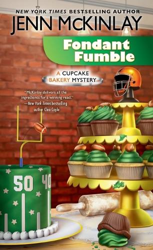 Fondant Fumble (Cupcake Bakery Mystery