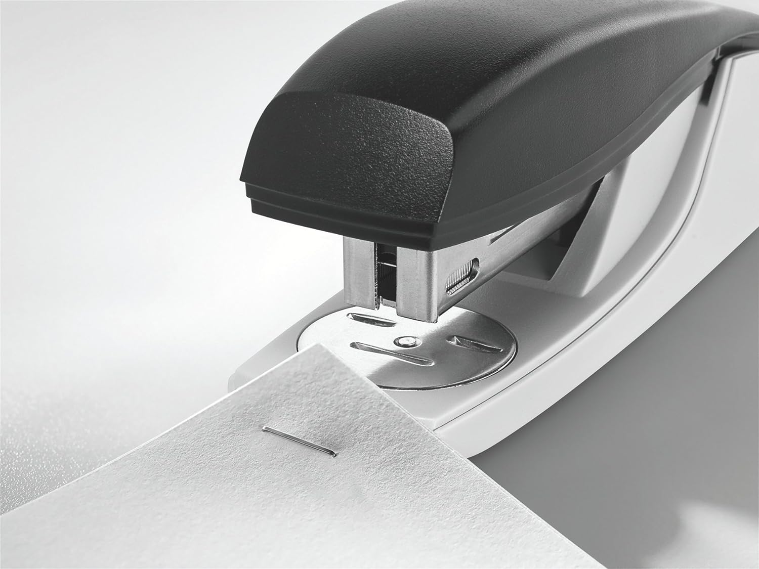 Leitz Stapler, 25 sheet capacity, Blue, Ergonomic metal body, Includes staples, NeXXt Range, 55010035