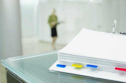 Post-it Index Medium In a Plastic Dispenser, Yellow, 50 Flags/Dispenser, 1 Dispenser/Pack