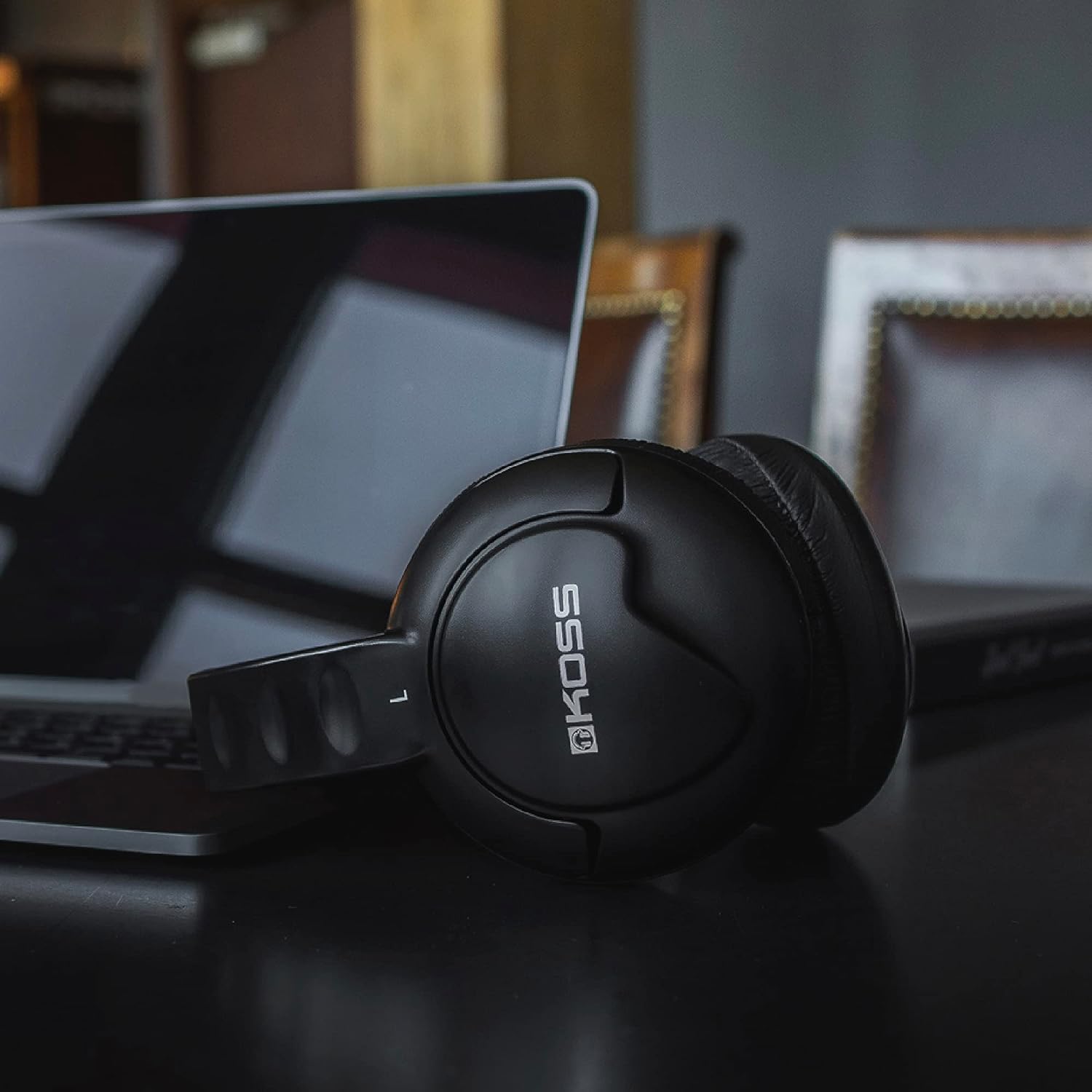 Koss | UR-20 Stereo Over Ear Headphones | DJ | Recording, Black