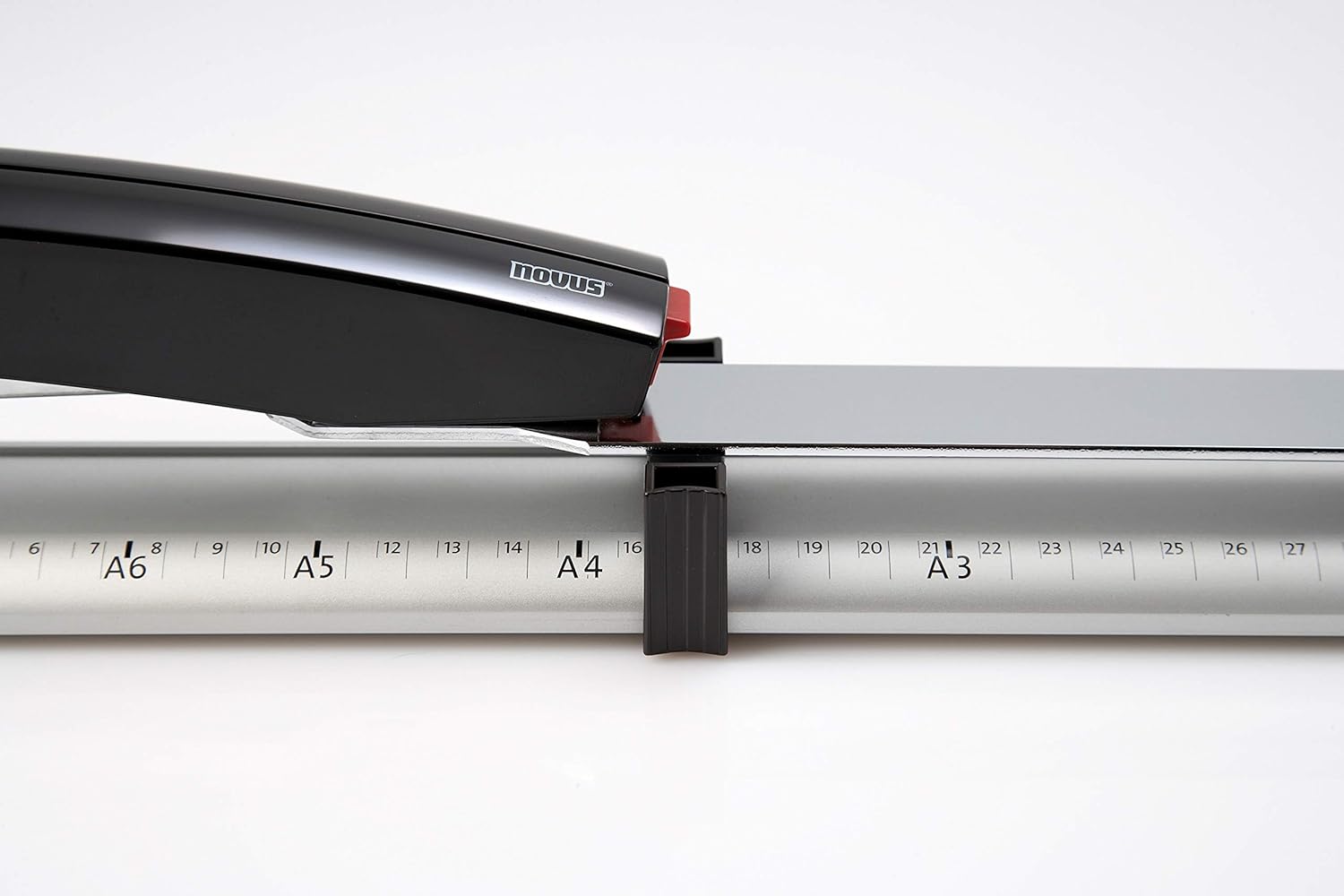 Novus B 17 40 Sheet Capacity 300mm Maximum Paper Insertion Depth Long Arm Stapler