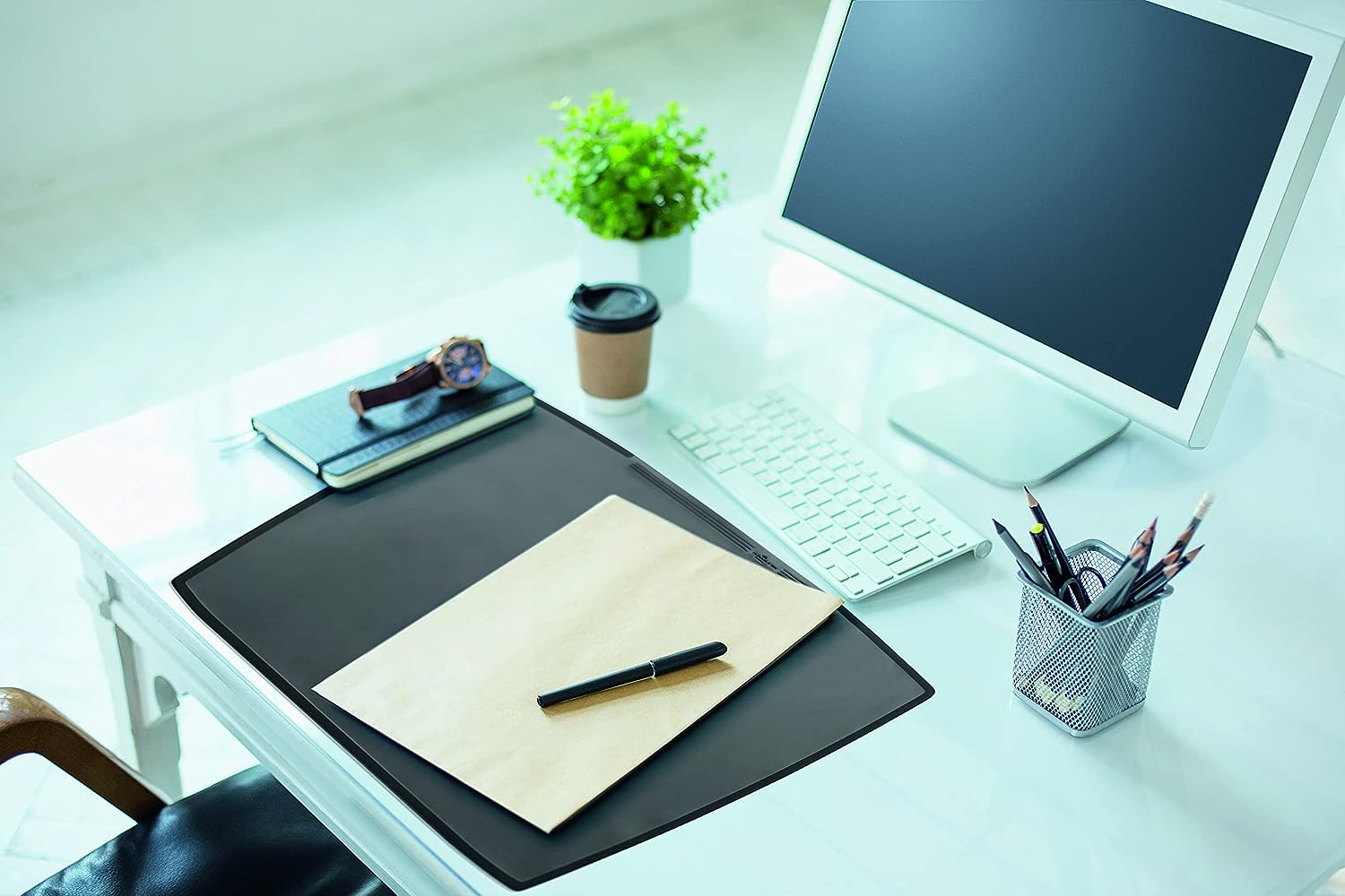 Durable Desk/Work Pad with Transparent Overlay, Trapezoidal Shape, 26-3/4"" x 20-3/4"", Black (720101)" Trapezoid 26-3/4" x 20-3/4" Black