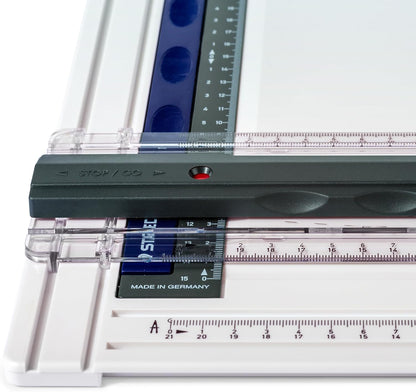 Bundle of STAEDLTER 661 A4 Mars Drawing Board for Technical Drawing - DIN A4 + STAEDTLER LR 661 14 Drawing Board Case with Handle for A4 Drawing Boards