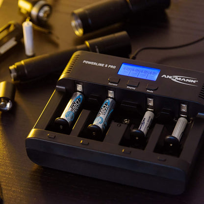 ANSMANN Battery charger for 1-4 AA, AAA, C or D + 1 x 9 V block batteries - NiMH battery charger with 4 charging programs: charging/discharging/testing/refreshing/safety shutdown for safe use