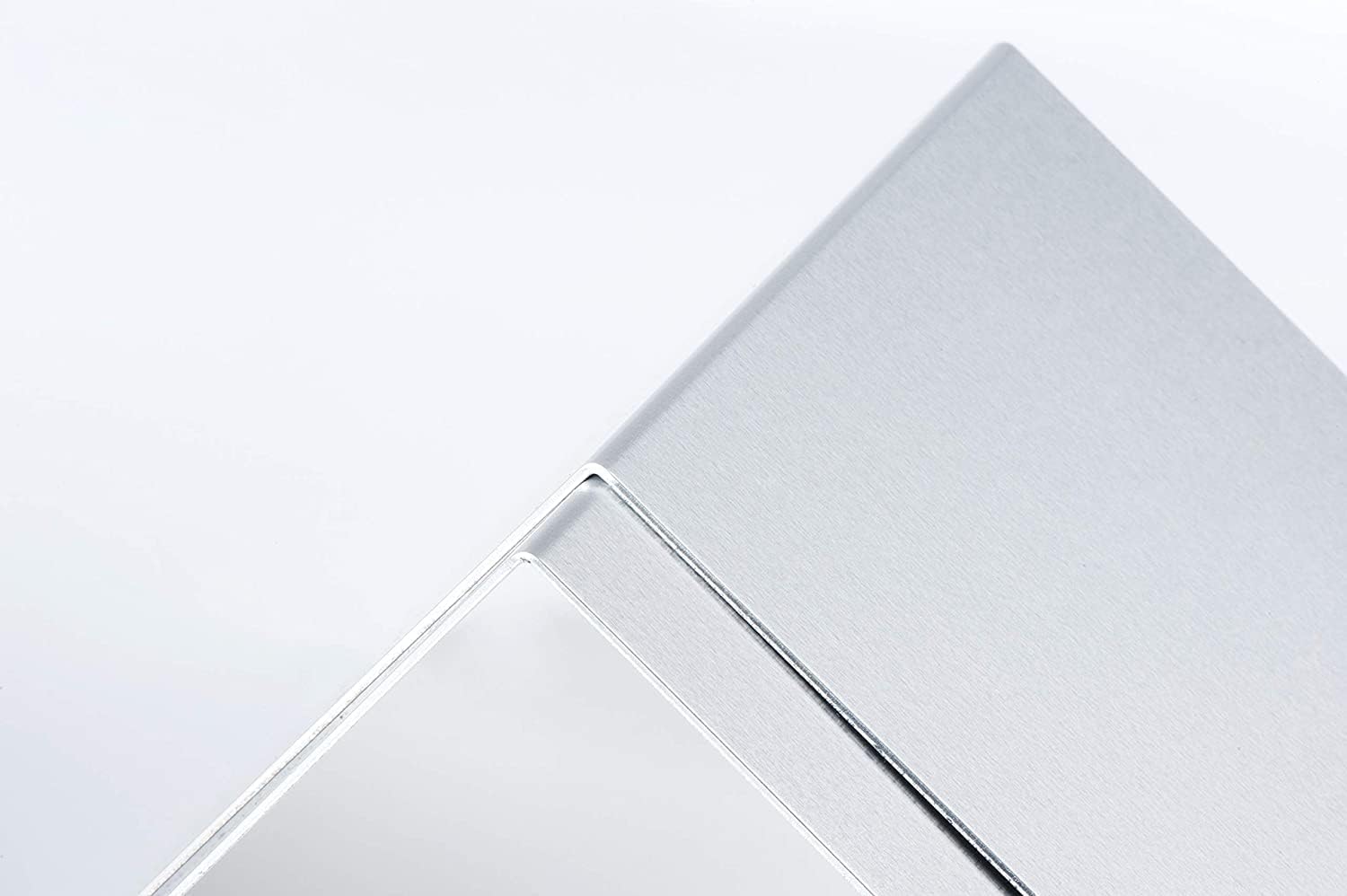 MAUL Buchstütze aus Aluminium (2er Pack) 16x15x21cm | Bücherhalter, Organizer für Kinder, Bücher, Büro, Regal | Bücherstütze im stilvollen Aluminium Design, möbelschonender Buchhalter | Silber