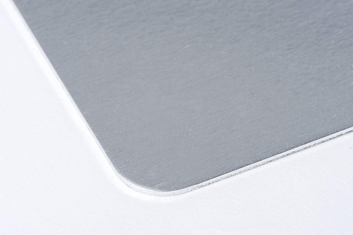 MAUL Buchstütze aus Aluminium (2er Pack) 16x15x21cm | Bücherhalter, Organizer für Kinder, Bücher, Büro, Regal | Bücherstütze im stilvollen Aluminium Design, möbelschonender Buchhalter | Silber