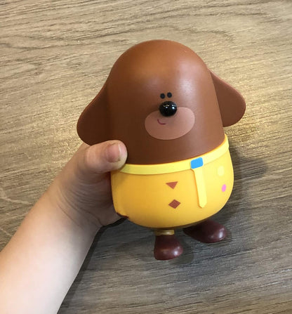 Hey Duggee 1870R Squirrel Figurine Set with Duggee, Multicolor & Twirlywoos 5 figure character gift pack